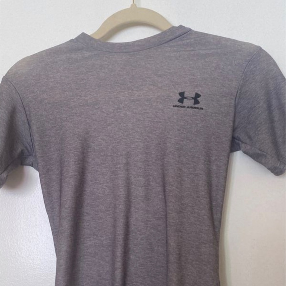Under armor workout t shirt